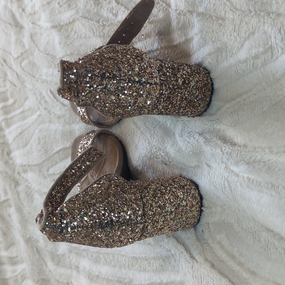 Old Navy Chunky Glitter Block Heels - Picture 5 of 9